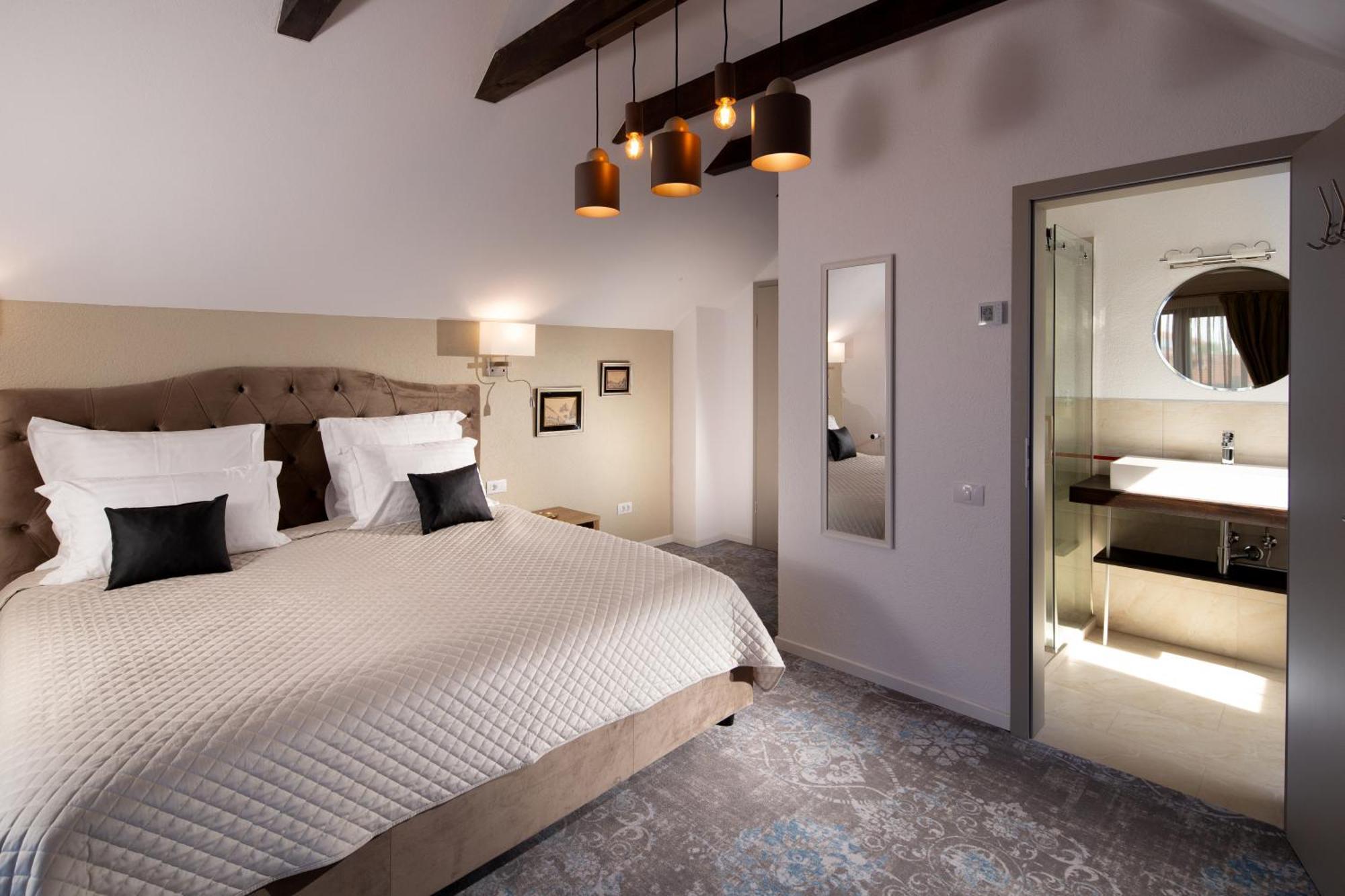 Casa Renium Hotel Сибиу Екстериор снимка