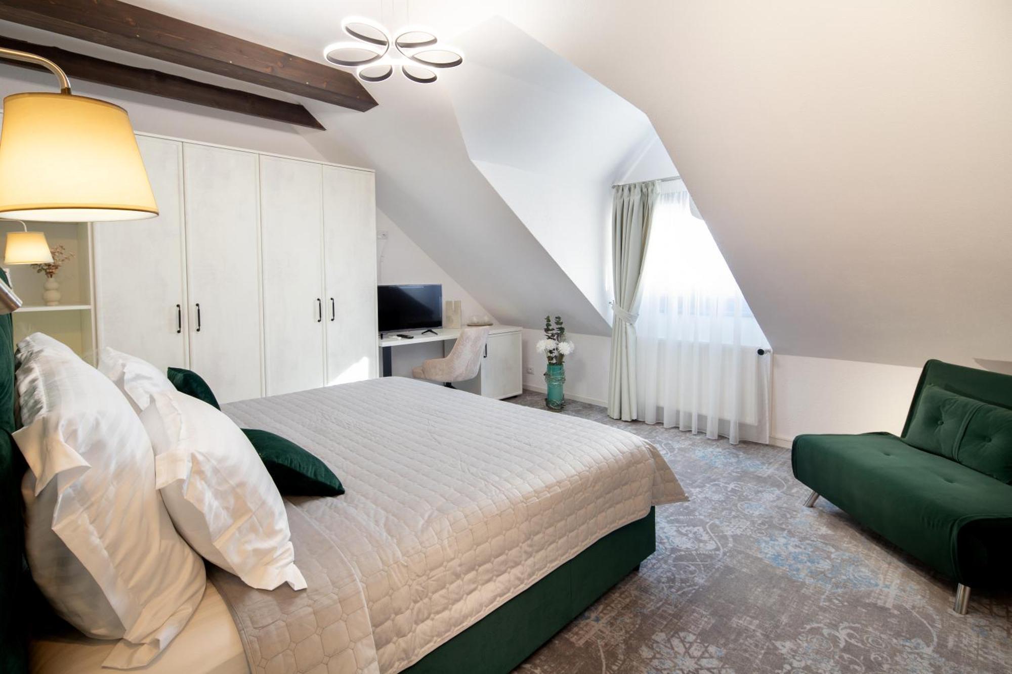 Casa Renium Hotel Сибиу Екстериор снимка